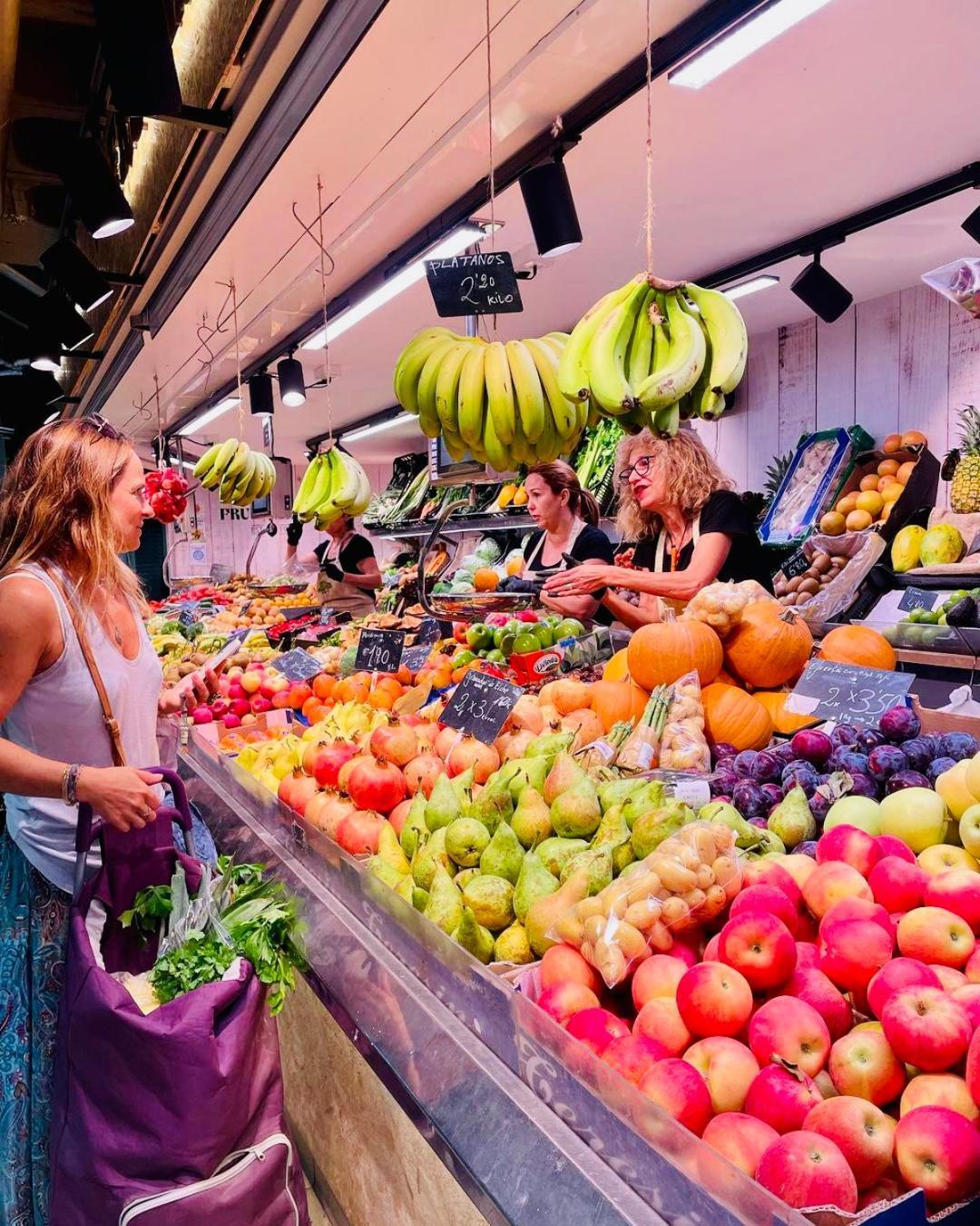 Desconecta Junto Al Mercado Central De Alicante Esterno foto